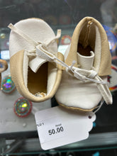 Load image into Gallery viewer, BABY MOCCASINS $50
