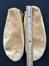 Load image into Gallery viewer, MOCCASIN ADULT  (SIZE 3)
