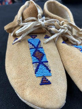 Load image into Gallery viewer, MOCCASIN ADULT  (SIZE 3)
