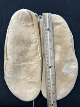 Load image into Gallery viewer, MOCCASINS ADULT (SIZE 9)

