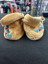 Load image into Gallery viewer, Moccasins Adult (Size 4)
